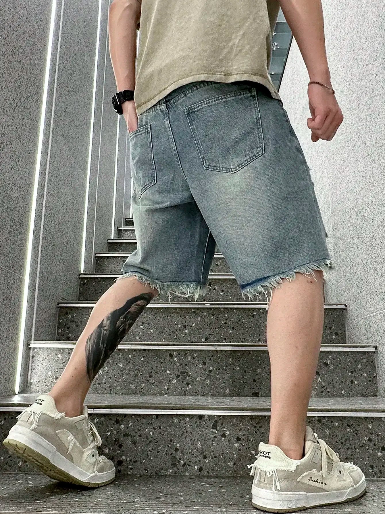 Men Streetwear Style Ripped Denim Shorts